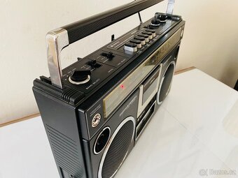 Radiomagnetofon/boombox Sanyo M4500KE, rok 1980 - 6
