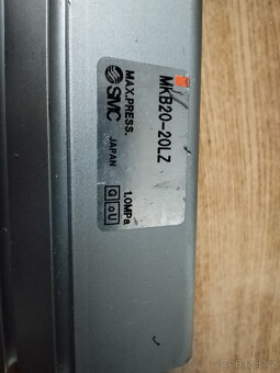 Vzduchové pístnice od firmy FESTO a SMC Japan - 6
