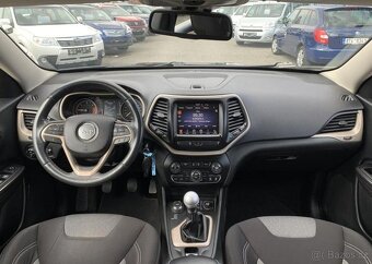 Jeep Cherokee 2.0M-JET LONGITUDE LIMITED manuál 103 kw - 6
