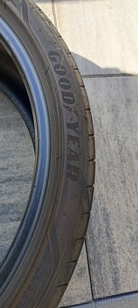 LETNÍ PNEU 245/35/20 GOODYEAR F1 -CENA ZA 2 KUSY - 6