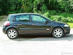 NÁHRADNÍ DÍLY - RENAULT MEGANE 1,9 dCi 96KW, barva NV676 - 6