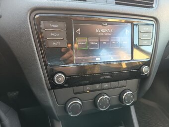 Škoda Octavia 3 face 1,6 tdi 85kW AD blue 2019 - 6