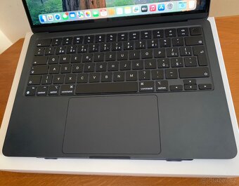 MacBook Air M2 2022 8/512 GB - TOP STAV - 6