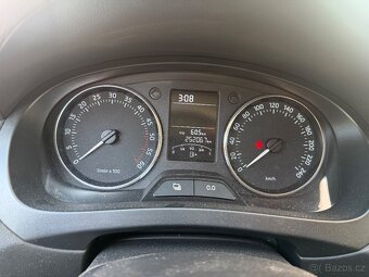 Škoda Rapid 1,6tdi 77kw - 6