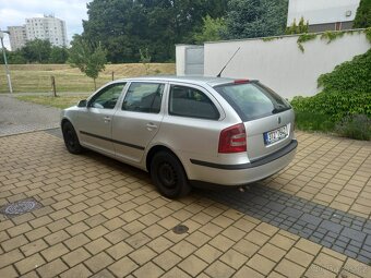 Škoda Octavia  II  2.0TDI  Nová Stk  Klimatizace - 6
