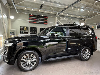 Toyota Land Cruiser 70th ANNIVERSARY - 6