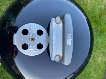 Prodám WEBER Gril na dřevo a uhlí Compact Kettle, 57cm - 6