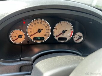 Chrysler grand voyager limited - 6