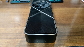 NVIDIA GeForce RTX 3090 Founders Edition 24 GB - 6