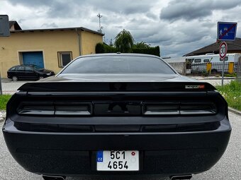 Dodge Challenger 6.4 SRT 392 - 6