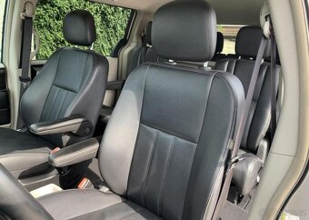 Lancia Voyager 2.8 CRD AUTOMAT 7 MÍST KŮŽE automat 130 kw - 6