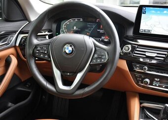 BMW Řada 5 530d xD LUXURY ZÁRUKA LASER - 6