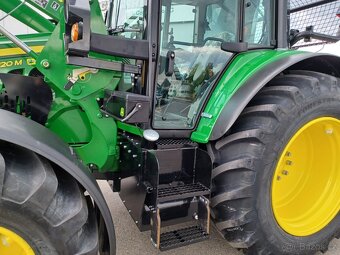 Lesní traktor JOHN DEERE 6120M - 6