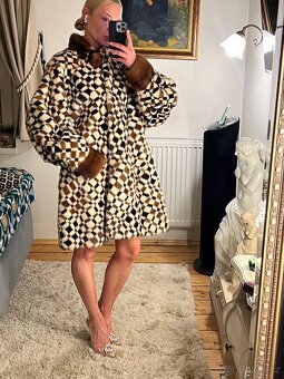 Barevný norkový kožich - 6