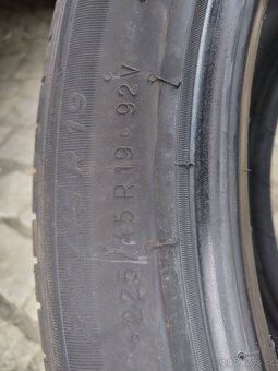 225/45/19 letni pneu MICHELIN 225/45 R19 - 6