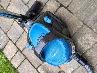 Bezsáčkový vysavač Bosch Serie 2 typ BGS05A220 - 6