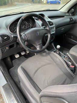 Peugeot 206 - 6