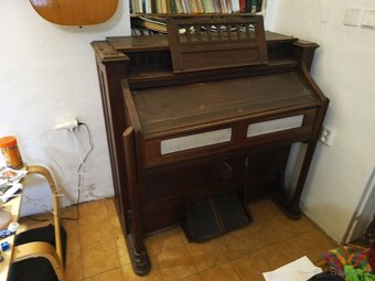 Harmonium made in USA - 6