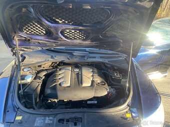 VW TOUAREG 3,0 2007 - 6