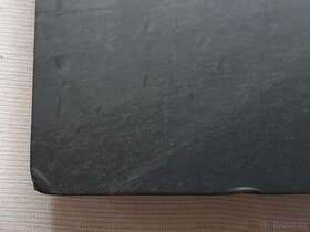 Kniha Její konec od Shari Lapena - 6