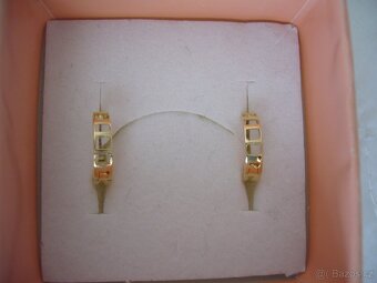 Prodám dívčí zlaté náušnice - 6