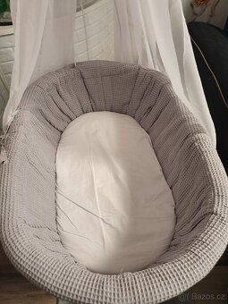 Proutěná postýlka s nebesy - 6