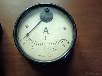 Nabízím měřící přístroje  V a A - 6