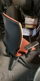 ŽIDLE DO BYTU I KANCELÁŘE - 6