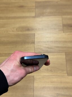 iPhone 15 Pro 128 GB Modrý Titan - 6