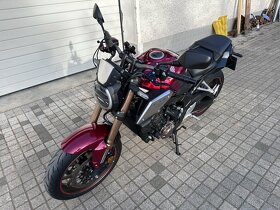Honda CB650R - 6