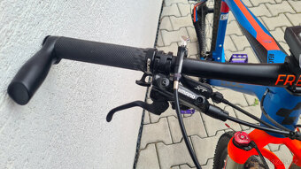 CUBE REACTION GTC PRO Carbon,Shimano XT,vzduch. vidle,Rám 19 - 6