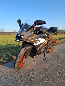 KTM RC 125 r. 2015 - 6
