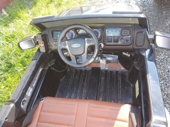 Policejní Ford Ranger 4x4 - 6