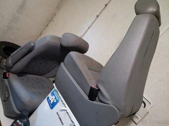 Prodám 2 × autosedačka VW T5, multivan - 6