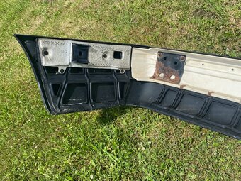 BMW E34 Combi zadní nárazník - 6