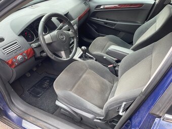 Opel Astra H 1.6i 77kW Rok 2005 Náhradní díly - 6