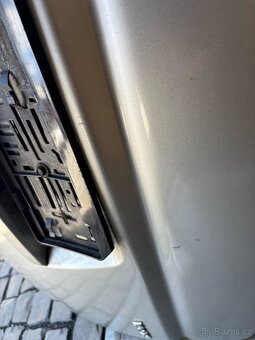 Toyota Corolla Verso - víko kufru - 6