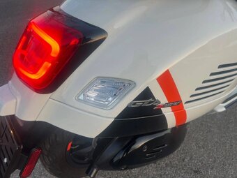 Vespa GTS 300 - 6