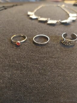 Sada různých Šperků - 6