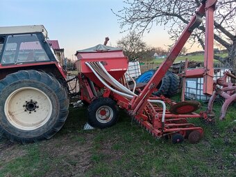 secí stroj kverneland Accord - 6