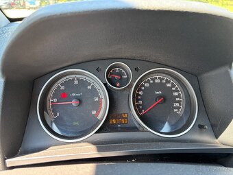 Opel Zafira 1.7 CDI 81kw 7 míst - 6