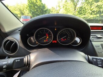 Mazda 2.2 diesel - 6