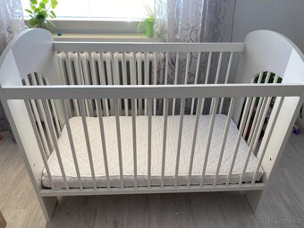 Dětská postýlka s přebalovacím pultem - 6