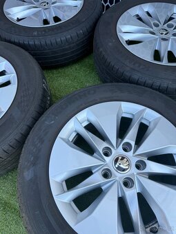 Škoda Octavia 4 - 205/60 R16 LETNÍ SADA - 6