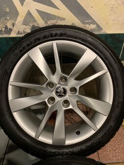 Alu kola Škoda R17 5X112 LETNÍ PNEU 225/45 R17 TOP STAV T - 6