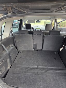Mazda 5 - 6