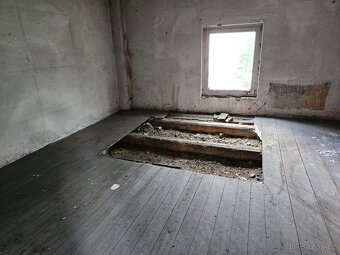 Dům se zahradou k bydlení i podnikání Ústí nad Labem - 6