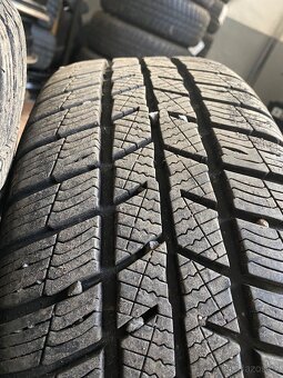 ZIMNÍ SADA 205/55 r16 BARUM VW - 6