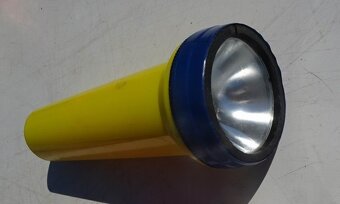 SVÍTILNY - BATERKY RETRO - 6