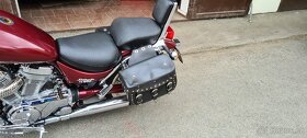 Suzuki Intruder VS 800 - 6